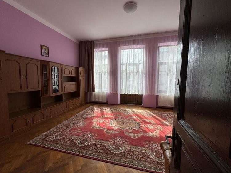 Apartament cu 4 camere decomandat în Kogălniceanu