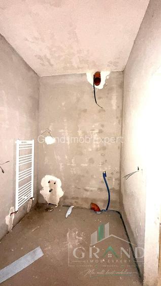 Oportunitate ! Apartament 4 Camere | Semifinisat | Logie 10 MP | Floresti - 20