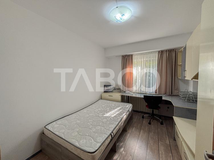 Apartament 4 camere de inchiriat in Piata Cipariu Centru