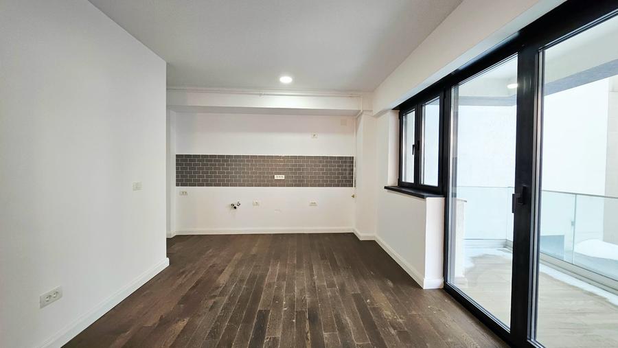 Imobil Boutique Premium Polonă | 5 Apartamente | Lift Otis | Parcări