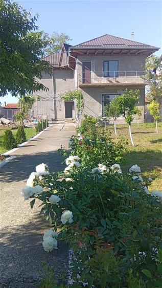 VILA P+1 NOUA 236mp utili Teren= 1000 mp, la 13 km de Braila