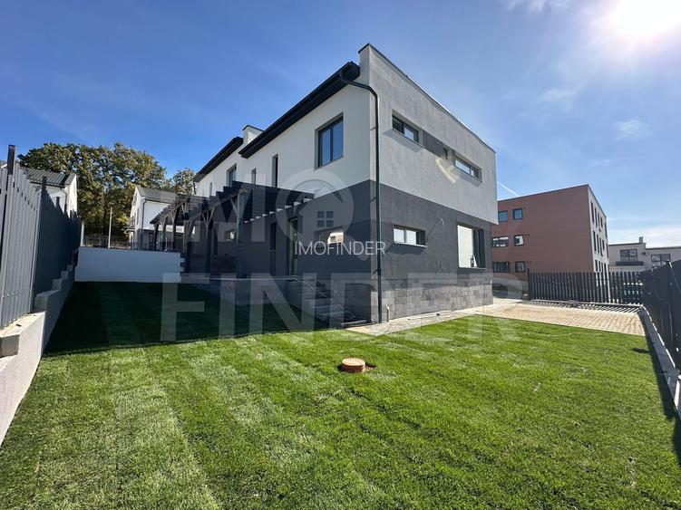 Casă tip duplex cu 4 camere în Iris, Cluj-Napoca, aproape de facilități