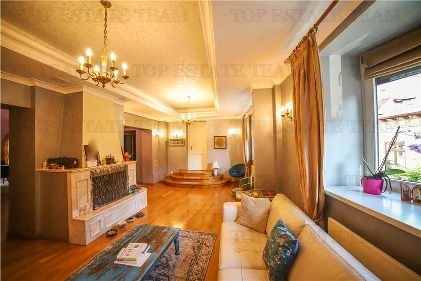 Vila de vanzare in zona Piata Victoriei - Lascar Catargiu , 530 mp