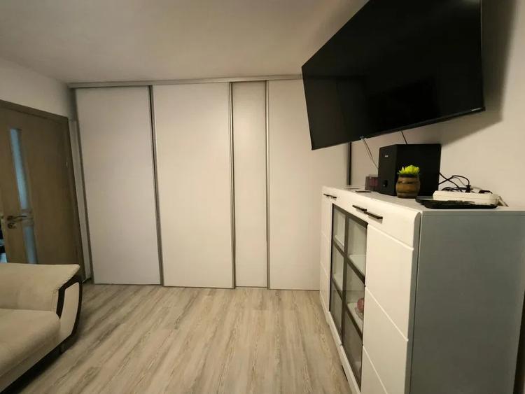 Apartament 3 camere decomandate, 65 mp, parcare | Între Lacuri