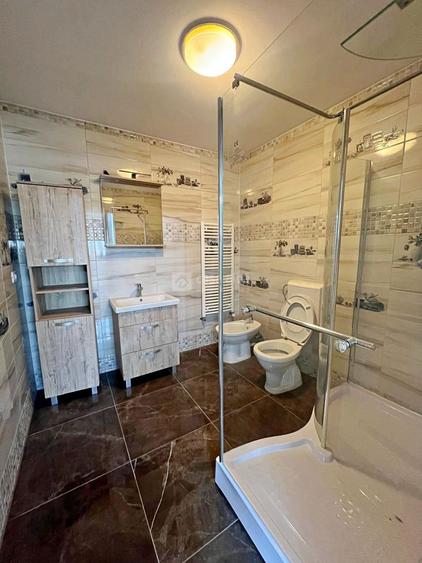 Pascani-Stefan cel Mare, 4 camere, 126mp, etaj 1, doua locuri parcare