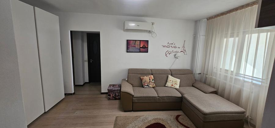 Închiriere- 4 camere - Stefan cel Mare - Lizeanu