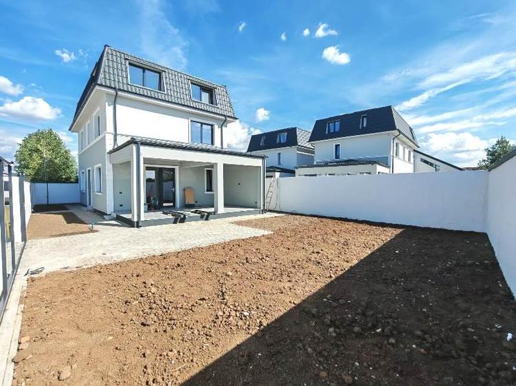 Vanzare Casa individuala - Vila - Prelungirea Ghencea - PARC GHIDIGENI - teren 3