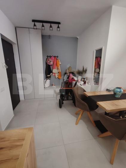 Apartament cu 3 camere, 63 mp, cu 2 bai si balcon mare, in zona Valea Garboului