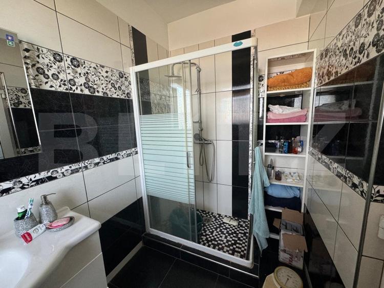 Penthouse ,4 camere , 177 mp , zona centrala ,Radauti