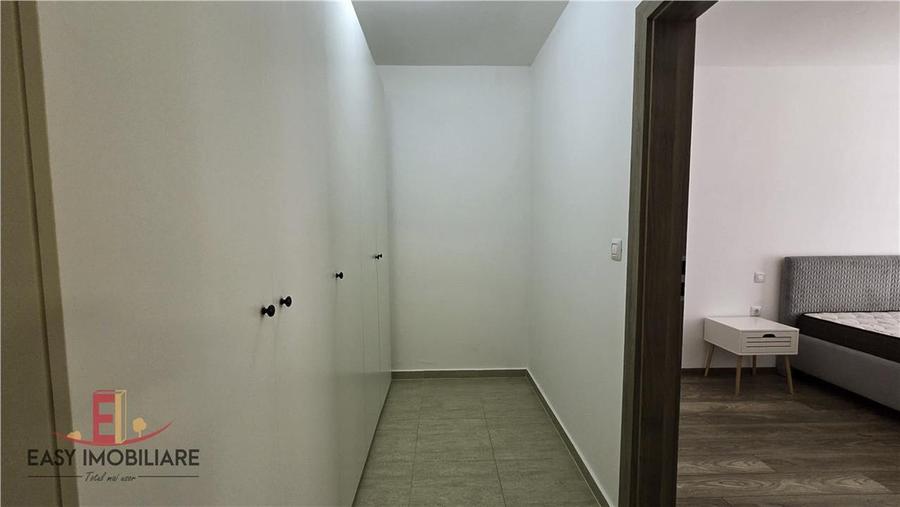 Apartament 2 camere, et. 1 Maurer, 55mp, parcare, decomandat.