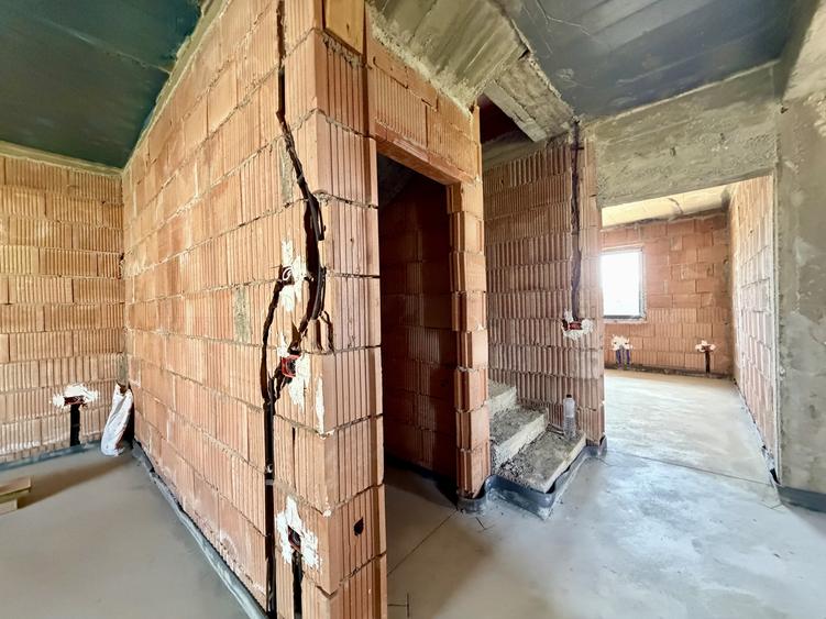 Duplex elegant 4 camere, 135 mp utili, 330 mp teren - Dumbravita