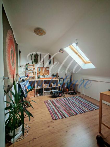 Apartament de vanzare 4 cam 98mp+ 2 balcoane 12.35mp Baciu zona Restaurant Regal