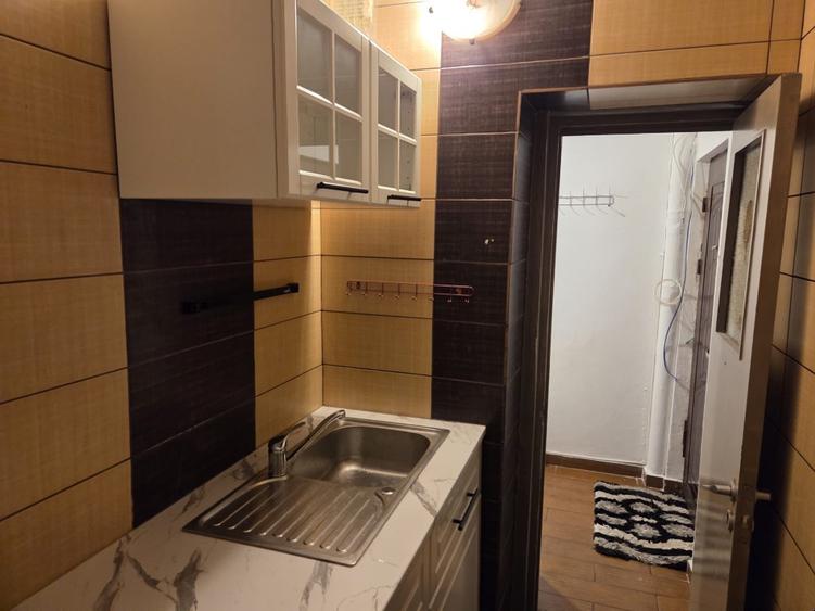 Inchiriez apartament Zona Toscani