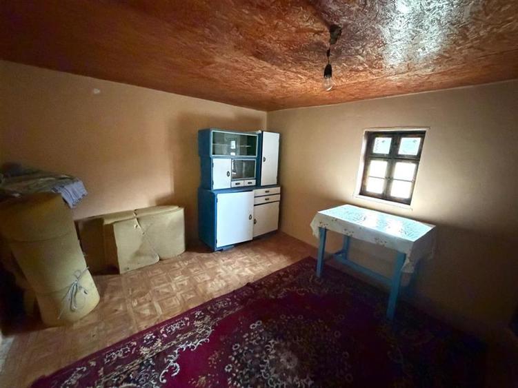 CASA CU TEREN 2846 MP | COMUNA ASTILEU | SAT CALATEA