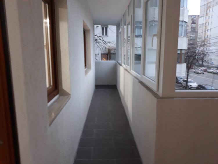 Păcurari-Lukoil, ofertă deosebită, apartament cu două camere 72 mp