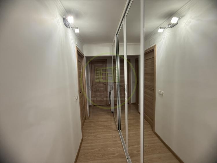 Apartament 3 camere, 68.34 mp, cartier Rovine, zona Biserică