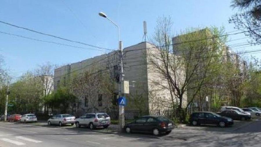Cladire comerciala 1.020 mp + Teren 1.283 mp, Ploiesti Semi-CENTRAL