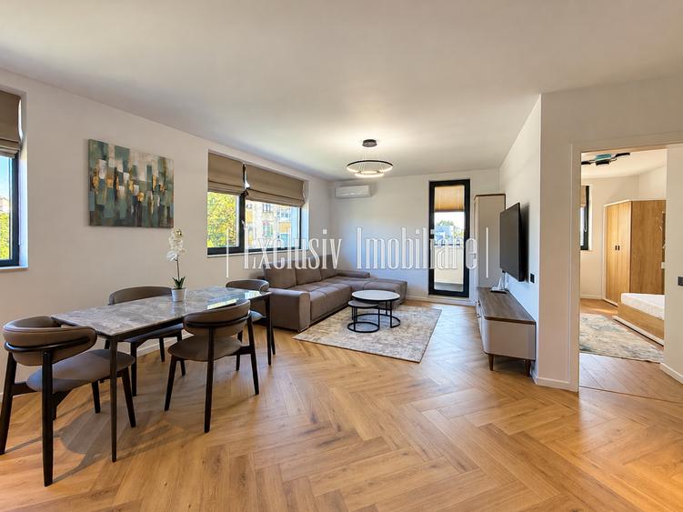 Apartament premium 3 camere | Faleza Nord - Vedere lac | Parcare privata