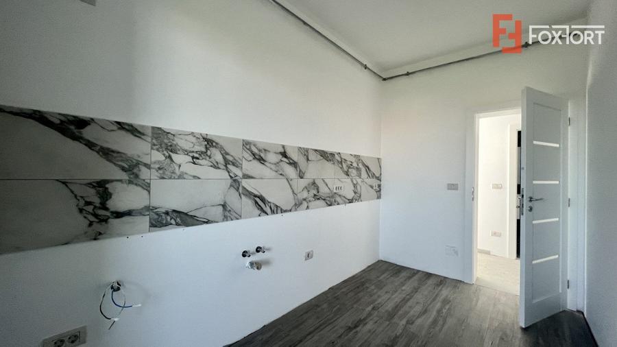 Apartament cu doua camere, decomandat in Giroc - ID V758