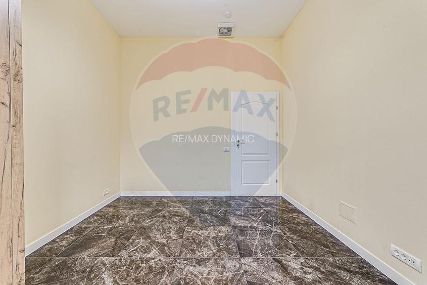 Apartament cu 3 camere pretebil pentru cabinet sau rezidential - 3