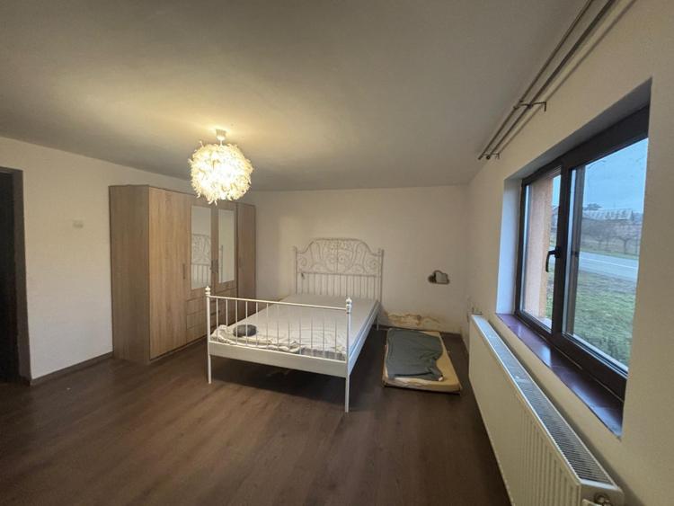 Casă de vânzare la 12 km de Bistrița | Teren 400 mp | Zonă liniștită