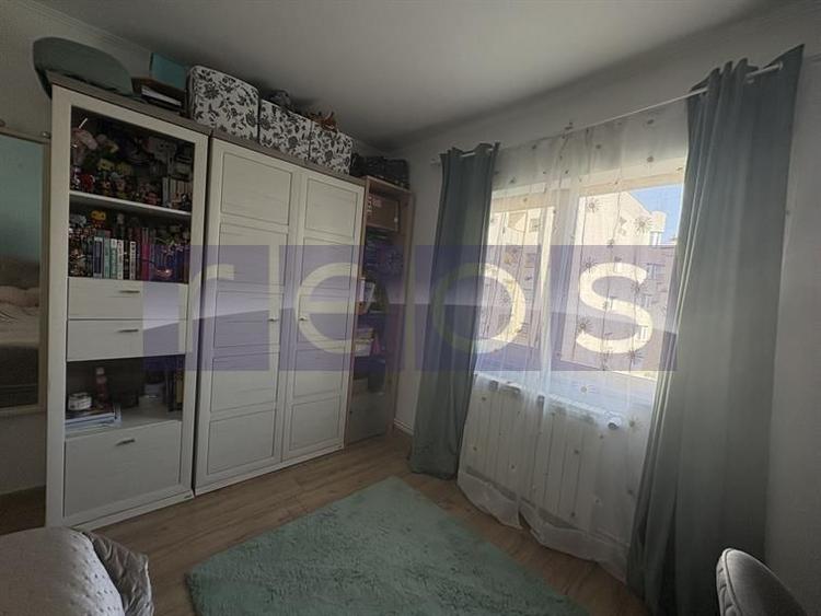 VANZARE 4 CAMERE DECOMANDAT PARCARE CALEA VITAN