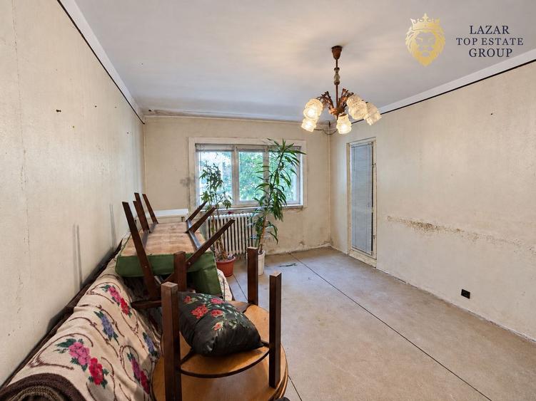 Apartament 2 camere zona 300 de vanzare