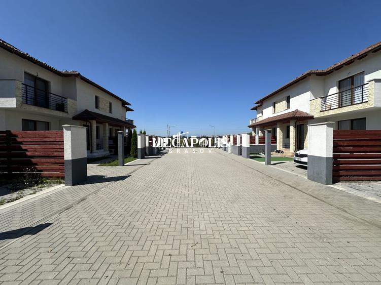 Intrarea in Sanpetru / Cartier Privat / Credit