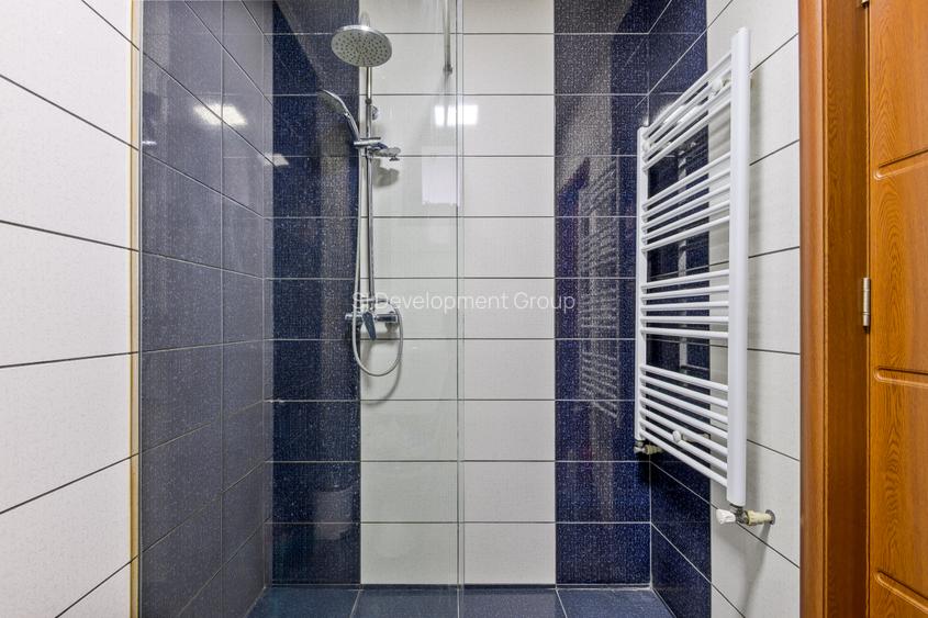 Vila individuala cu teren 500 mp si garaj acoperit | Curte 300 mp | 5 camere - 9