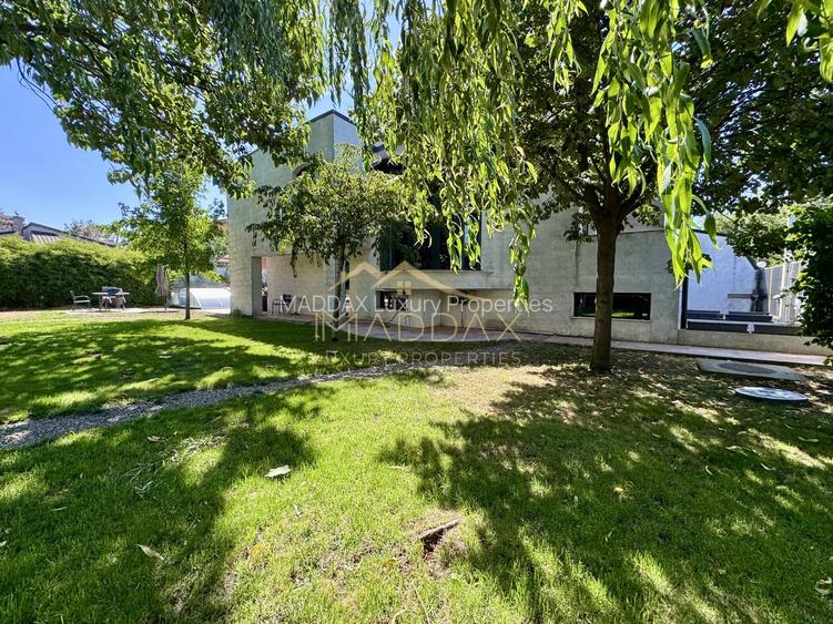 Vila cu 5 camere *344mp* + 400mp Teren // Zona Bucurestii Noi - 4