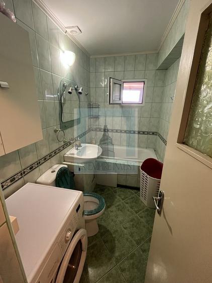 De vânzare apartament 3 camere/ Ghimbav