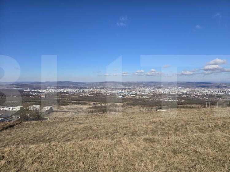Teren intravilan 4000 mp | Panoramă superbă | Lângă statia meteo