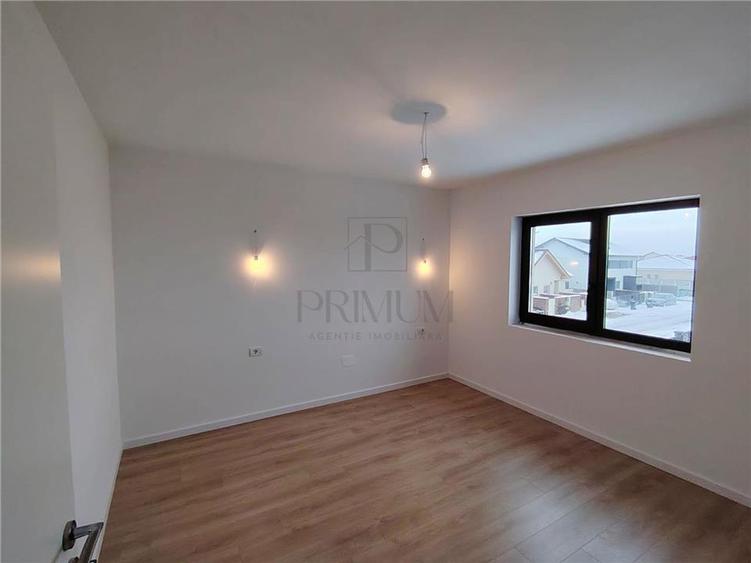 Duplex individual - toate utilitatile - zona excelenta - personalizare interioar