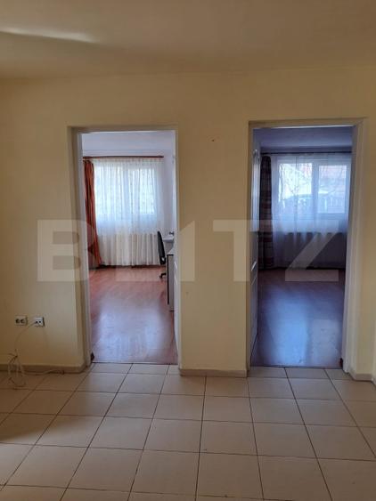 Casa cu 3 camere, 88 mp, teren 337 mp, zona Liceului Economic Suceava