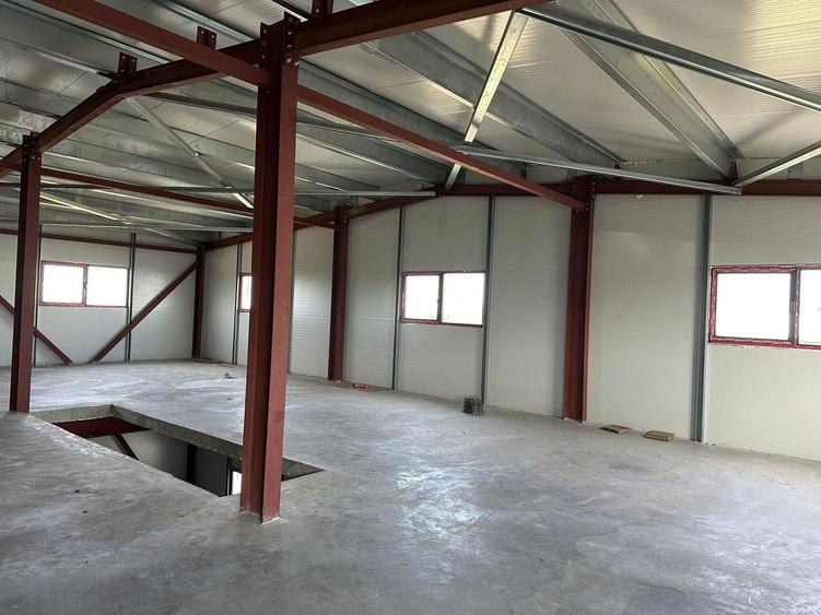 Zona Drumul Intre Tarlale - hala 1400 mp  si birouri 300 mp