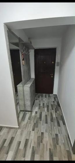 Apartament 2 camere, semidecomandat, 40 mp, ac, balcon, metrou, Piata Sudului