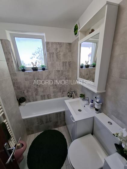 Apartament cu 2 camere și balcon cu vedere port Bd Ferdinand - 12