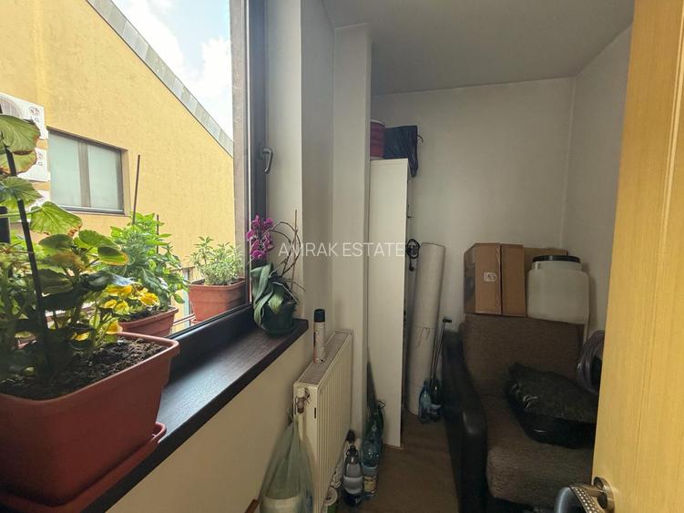 Apartament in vila - Casa interbelica - retrasa de la strada - 9