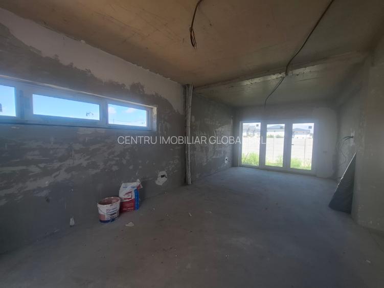 ​Vilă Individuală P+1E+Mansardă | Construcție Solidă, Toate Utilitățile - 13