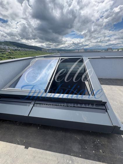Penthouse de vanzare 3 camere ,84,44 mp cu 2 Terase