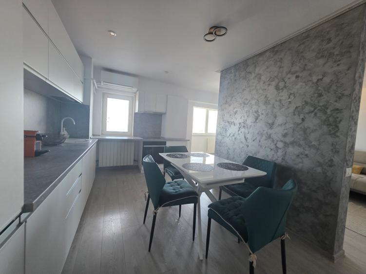 Zona exclusivista -vedere frontala la mare -Renovat