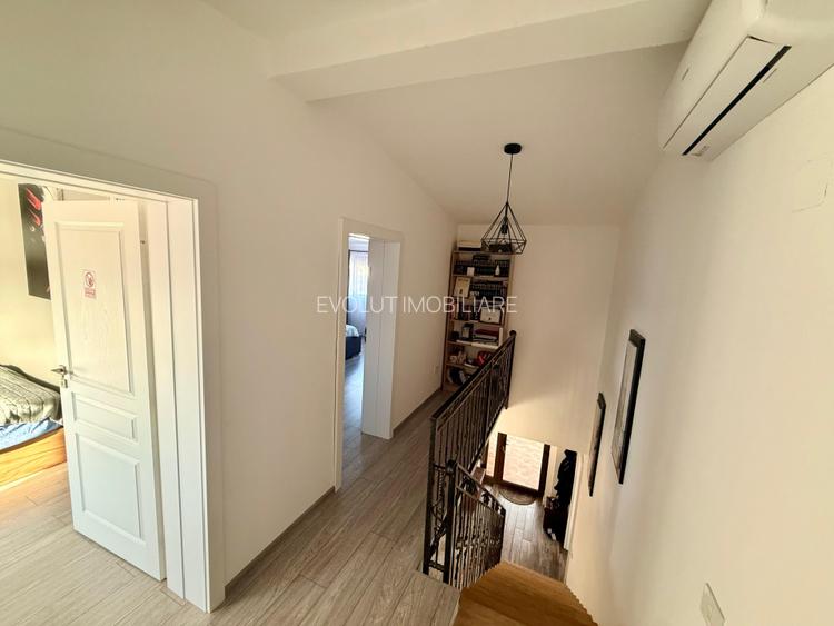 Casa moderna cu 4 camere, garaj 3 masini, curte amenajata – Valu lui Traian - 47