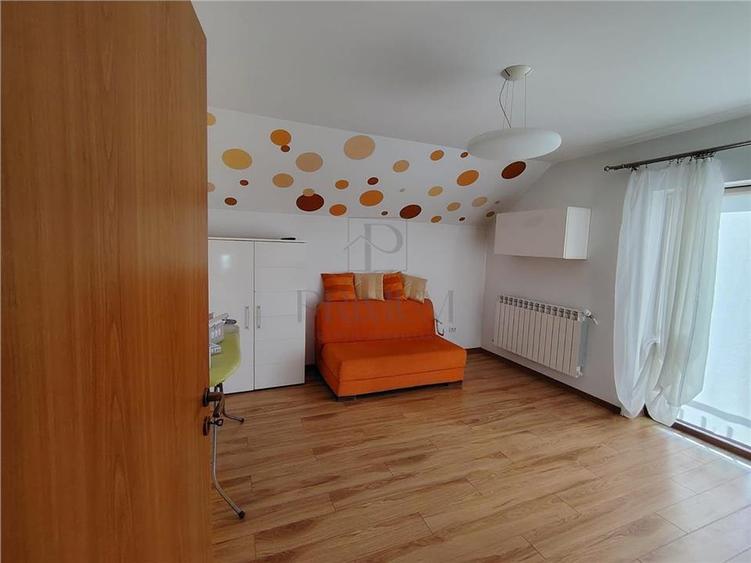 VILA GENEROASA CU 5 CAMERE IN MOSNITA NOUA - 220 MP UTILI - DRESSING IN POD