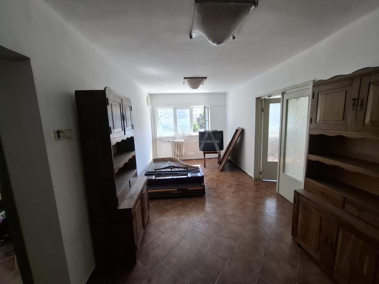 3 camere, et 4/10, anvelopat, 84 mp-Gorjului