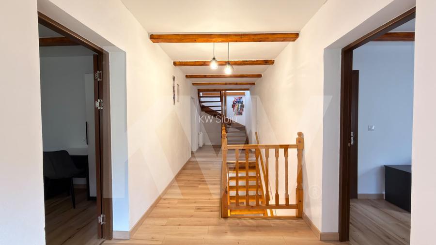 Vila de poveste din Valea Avrigului de vanzare - 8