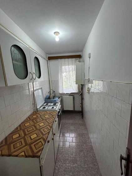 Apartament 2 camere-Zona Sud Mausoleu - etajul 4/4- 40 mp -41000 euro