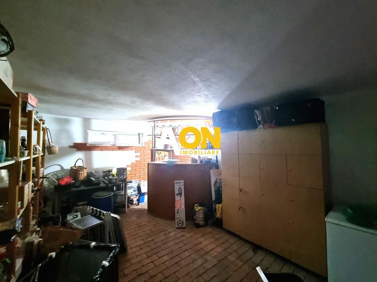 De vanzare casa 5 camere , 886mp teren, zona Alba-Micesti