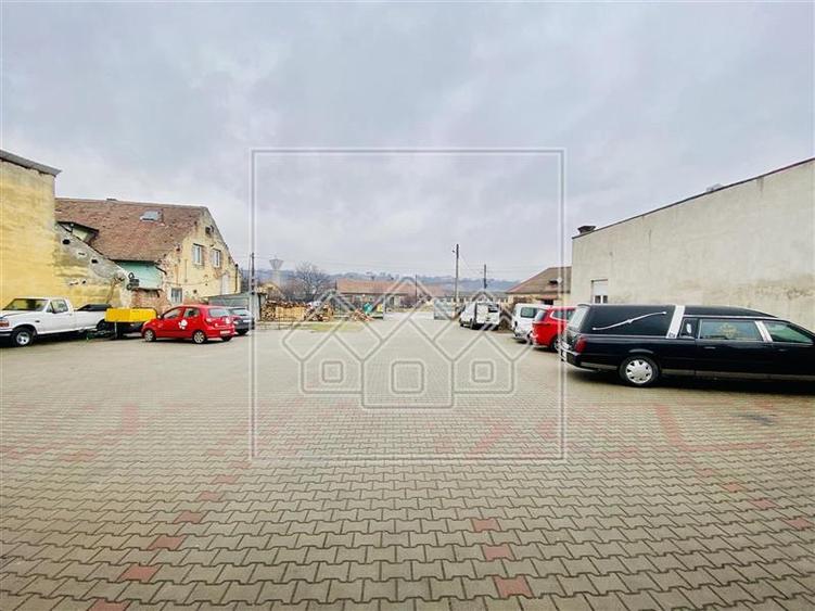 Spatiu industrial in Cisnadie - 488 mp utili + teren de 1500 mp
