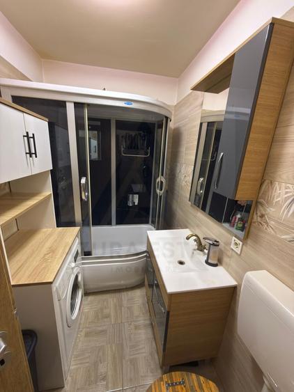 Apartament modern 3 camere balcon 10 mp parcare privata in Terezian