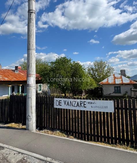 Casă bătrâneasca teren 1700mp - 2